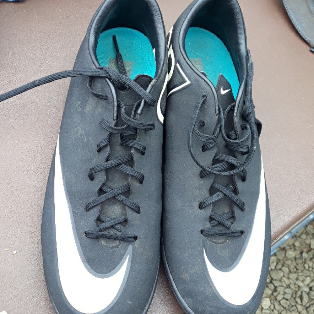 Nike CR7 soccer cleats Mens sz 11